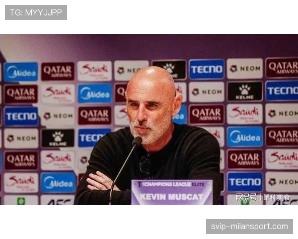 上海海港穆斯卡特战术体系仍在调试 中场控制力不足成结构性矛盾